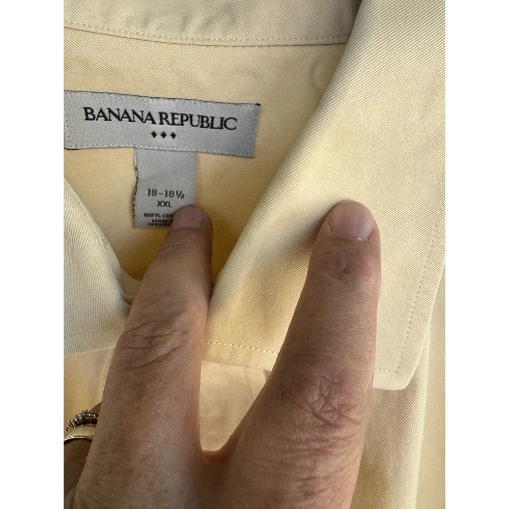 Banana Republic Men's Pale Yellow Button Up Shirt Size‎ 18 18 1/2. Cotton